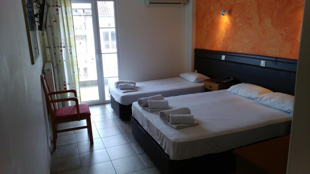 Hotel G.L. Paralía 객실 사진
