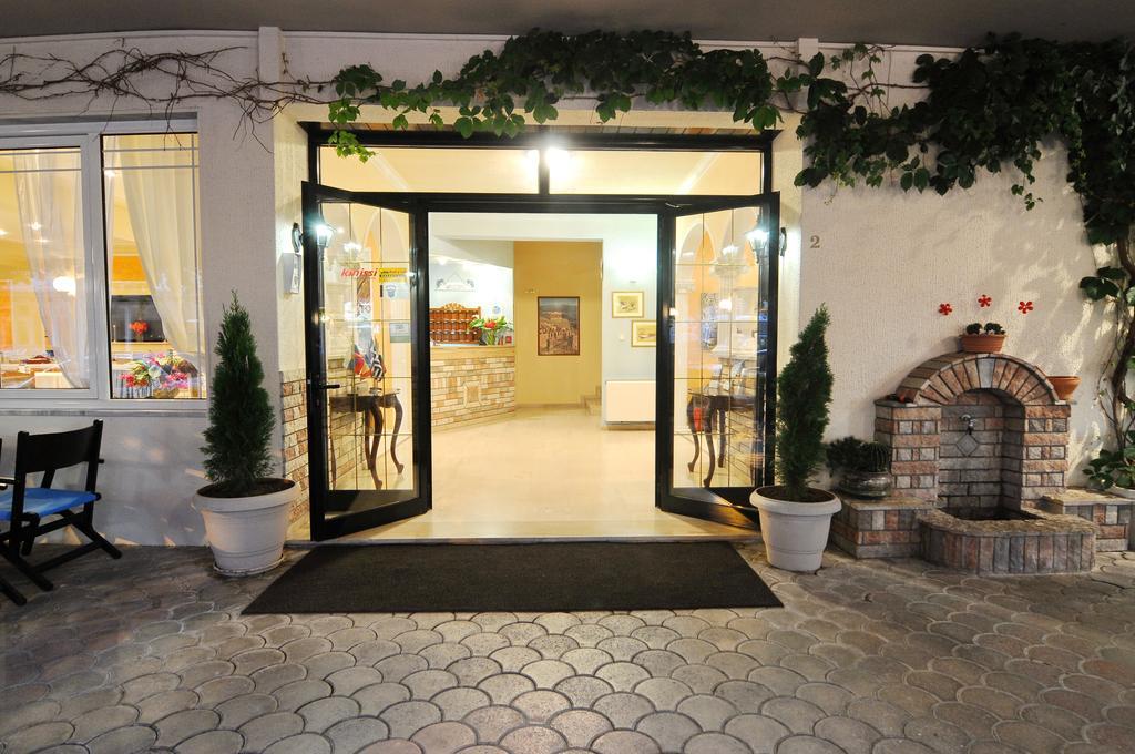 Hotel G.L. Paralía 외부 사진